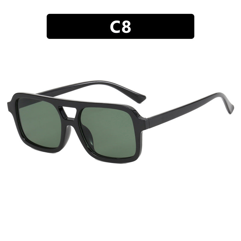 Damen moderne quadratische Sonnenbrille mit schützendem UV-Filter und transparentem Rahmen Karnz