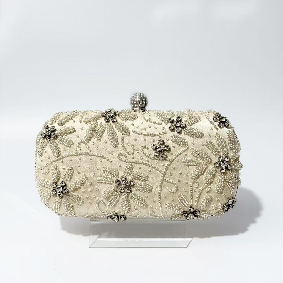 Perlenbesetzte Blumen Abendclutch