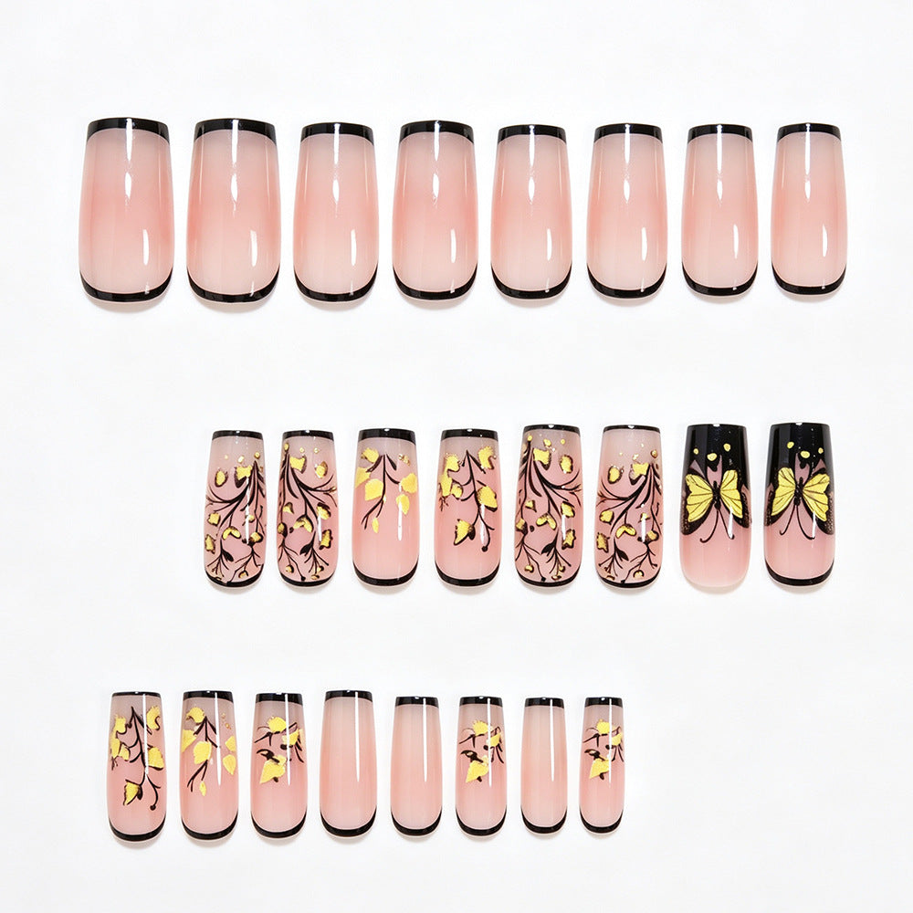 Schmetterlings-Blumen-Nagelkunst-Design Karnz