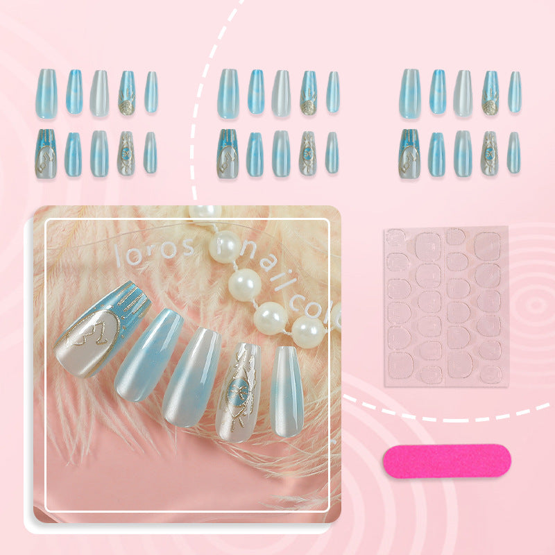 Künstlerisches Press-On Nagelset mit elegantem Design