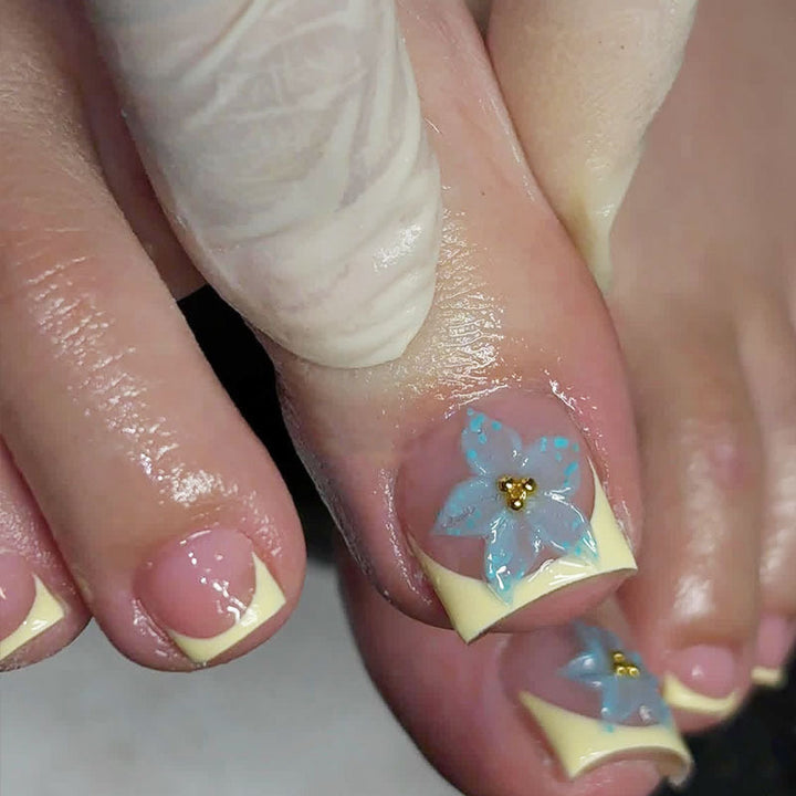 Hochwertiges florales Design Press-On Nagelset Karnz
