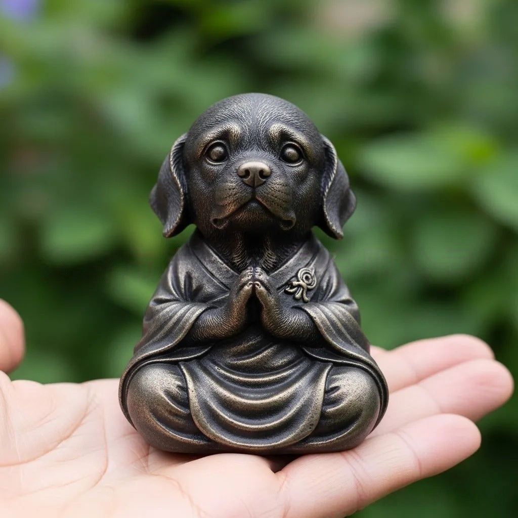 Dekorative meditierende Hundefigur Karnz