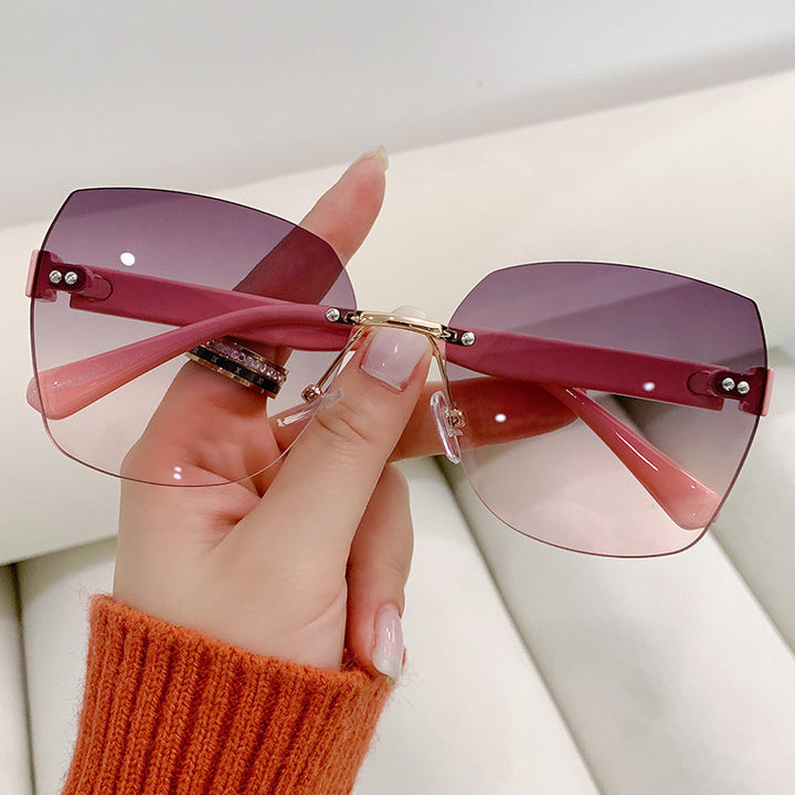 Damen elegante Sonnenbrille mit innovativem Design Karnz