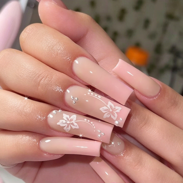 Florales Acryl-Nagelkunst-Set Karnz