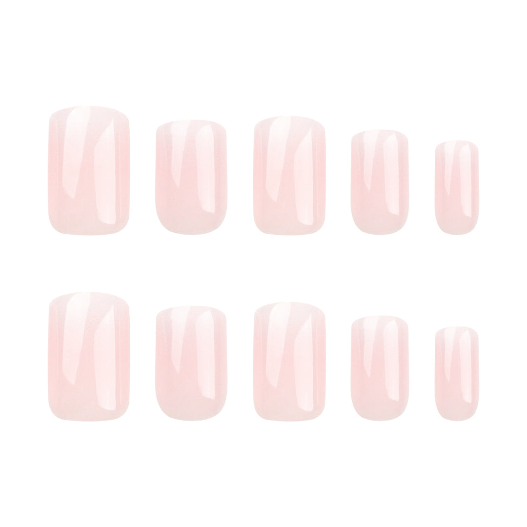 Kunstvolle Nagelverlängerungen mit wippenden Ombre Übergängen Karnz