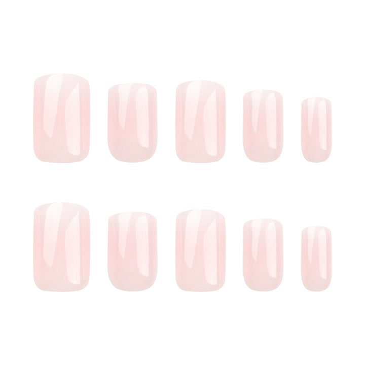 Kunstvolle Nagelverlängerungen mit wippenden Ombre Übergängen Karnz