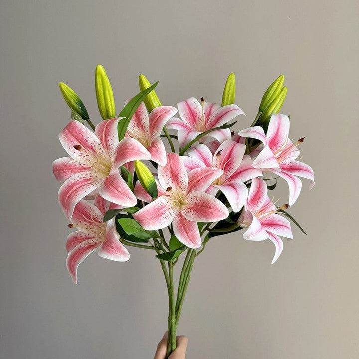 Künstlicher Flieder-Lilienstrauß