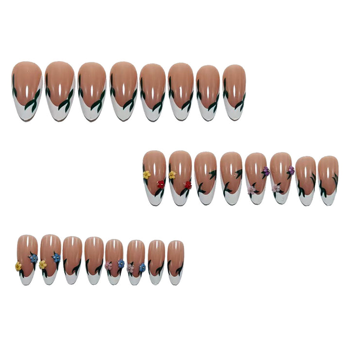 Kunstnagel-Set mit Floralem Design Karnz