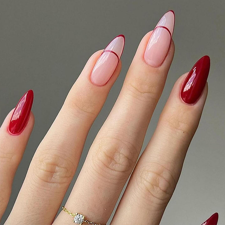 Elegante und auffällige Stiletto-Nägel Karnz