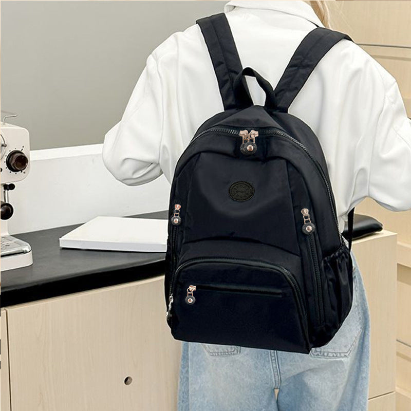 Multi-Pocket-Reiserucksack mit wasserabweisendem Material Karnz