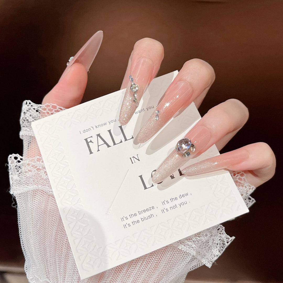 Luxuriöse mit Strass verziehene Stiletto Press-On Nägel Karnz