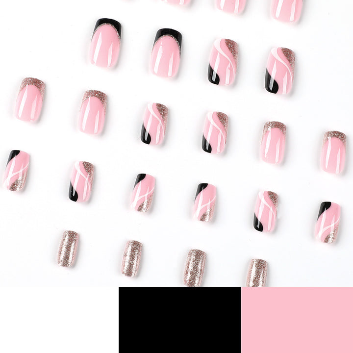Trendige Nagelkunst mit Glitzer- und Wellenakzenten Karnz