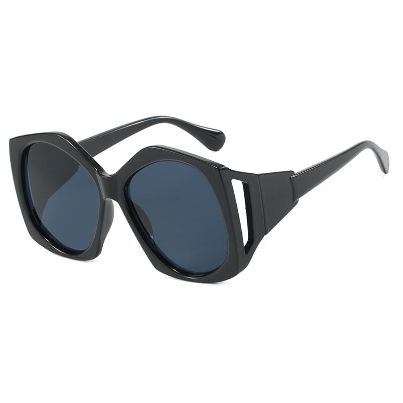 Damen oversized Sonnenbrille mit futuristischem Design Karnz
