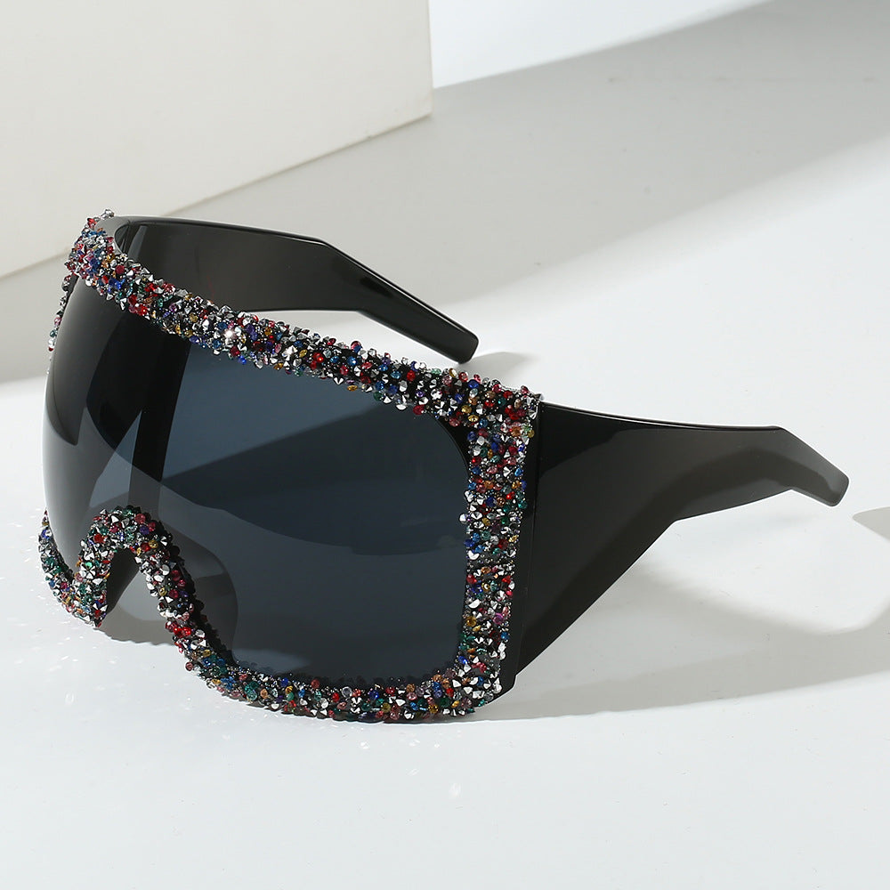 Damen Sportliche Oversized-Sonnenbrille mit Strassverzierungen Karnz