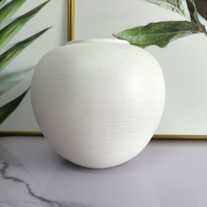 Elegante strukturierte Keramikvase Karnz