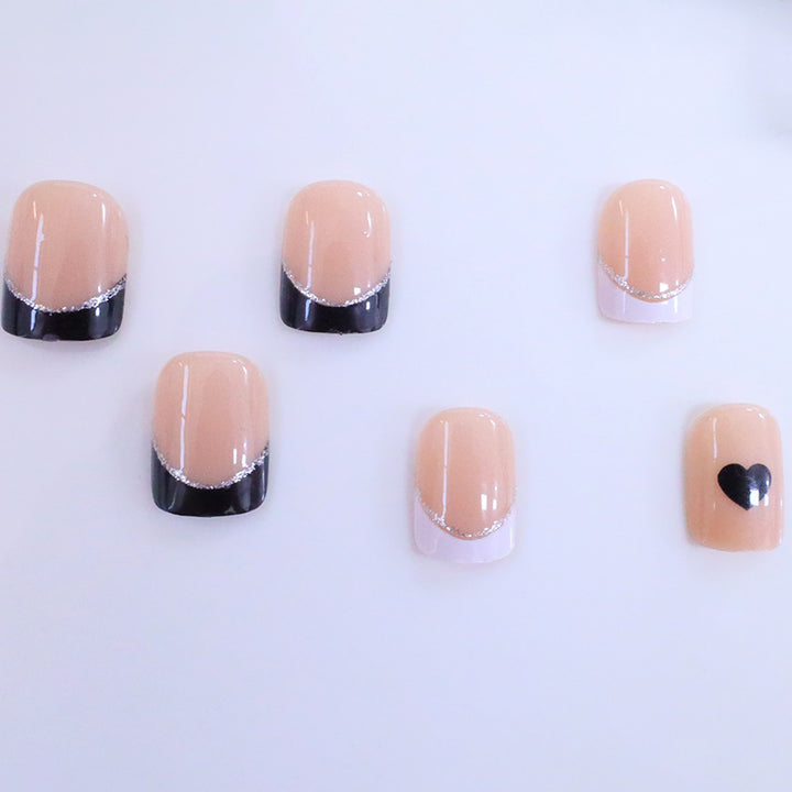 Elegante Herz-Design Druck-Nagel-Set Karnz