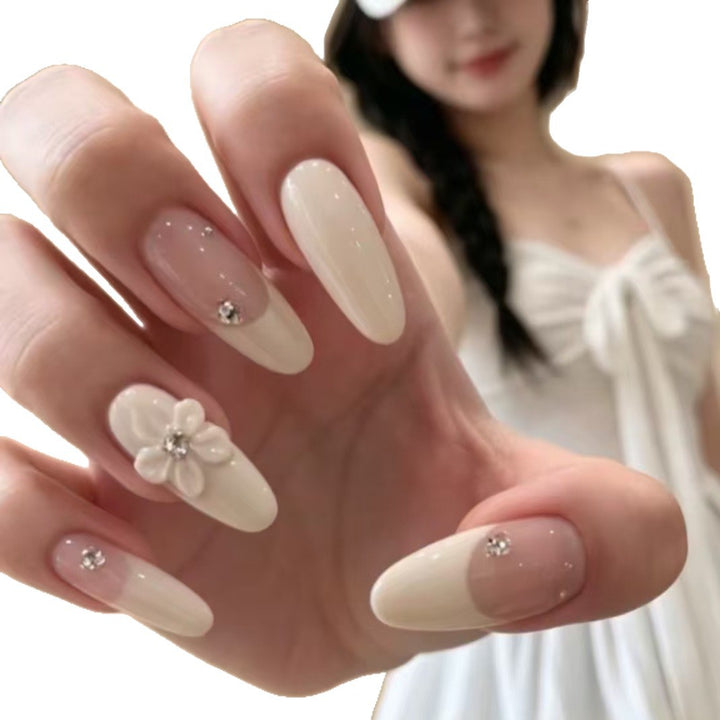 Florale dekorative Nagelverlängerungen