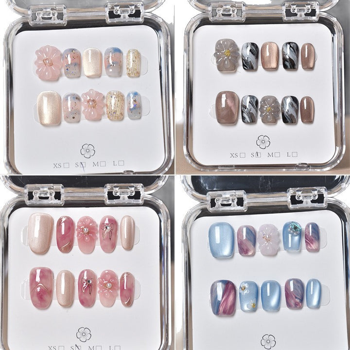 Dekorativer Floral Press-On Nagelset Karnz