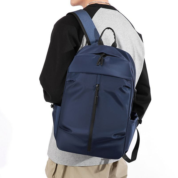 Ergonomischer Rucksack mit Intelligentem Stauraumkonzept Karnz