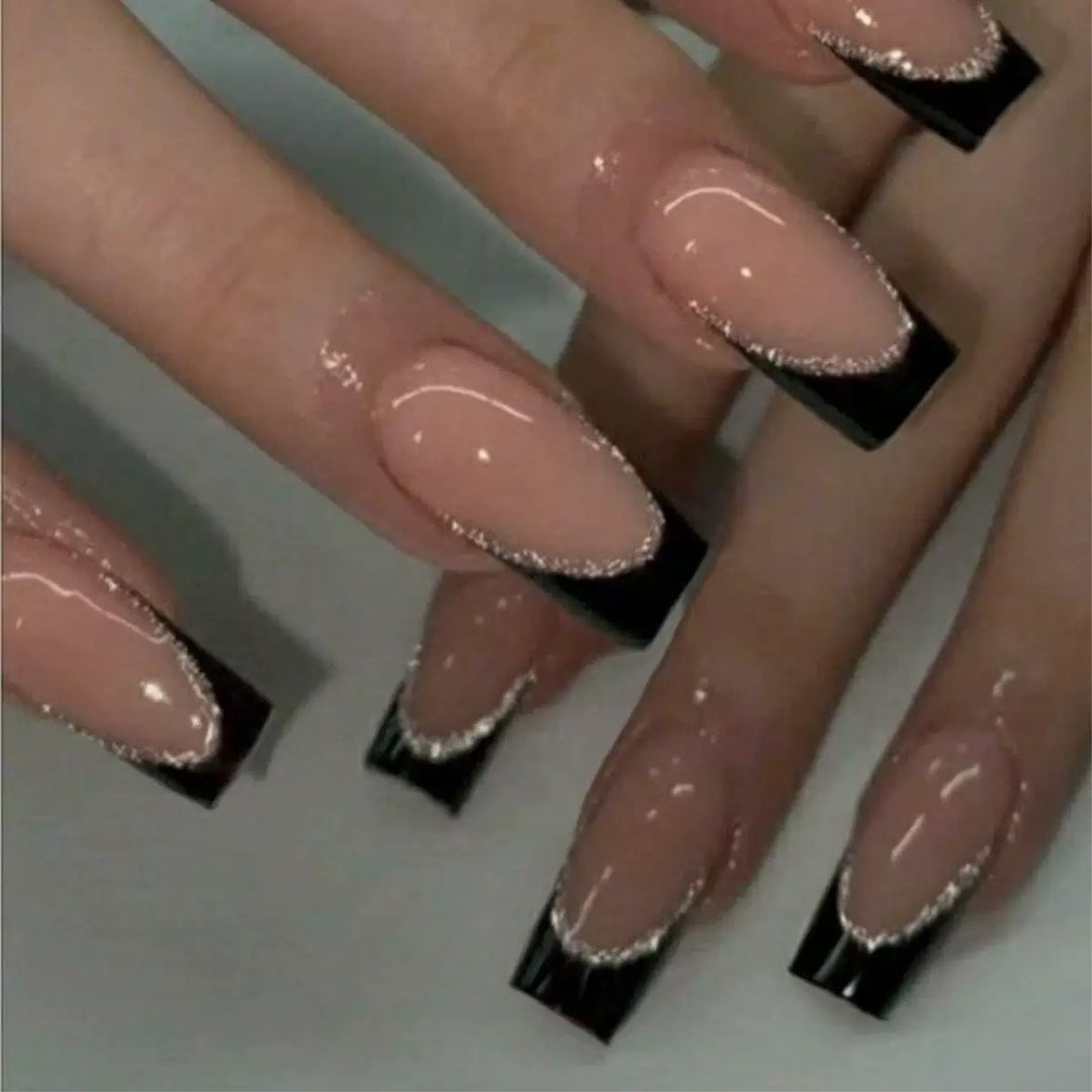 Premium Kunstnägel mit glamourösem Design Karnz