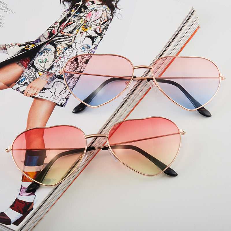 Damen Herzförmige Sonnenbrille mit UV-Schutz und elegantem Rahmen Karnz