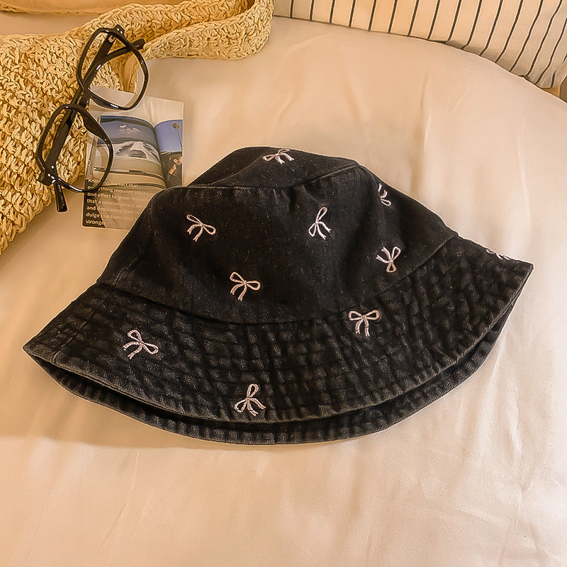 Stylischer bestickter Bucket Hat