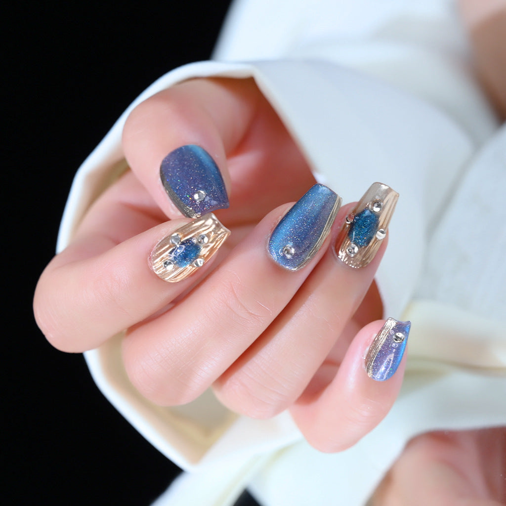 Glitzernde Press-On Nagelkunst Karnz