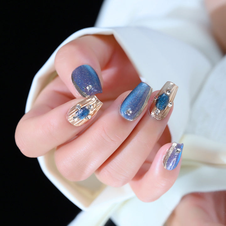 Glitzernde Press-On Nagelkunst Karnz