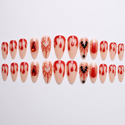 Kreative Halloween Kunstnägel mit Spinnennetz-Design Karnz