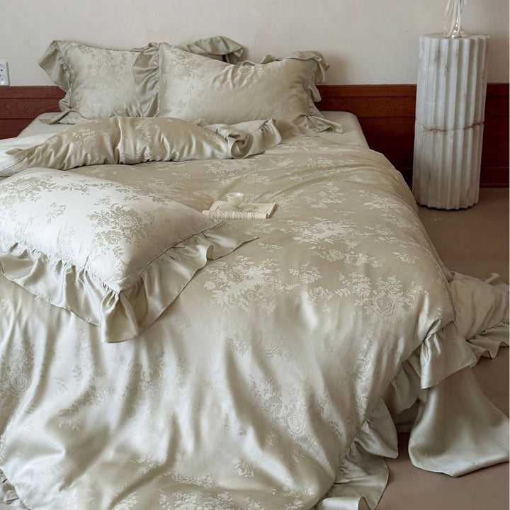 Luxus-Satin-Bettset mit Jacquard-Relief und Volantkanten