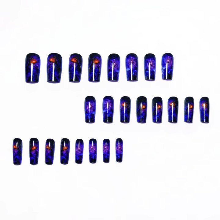 Kreatives und Mystisches Nageldesign Karnz