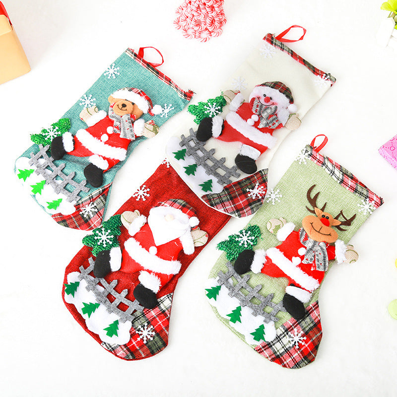 Festlicher Weihnachtsstrumpf mit niedlichem Weihnachtsmann-Motiv Karnz