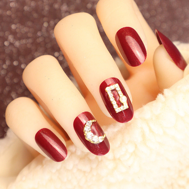 Elegantes, mit Strass verziertes Press-On-Nagel-Set