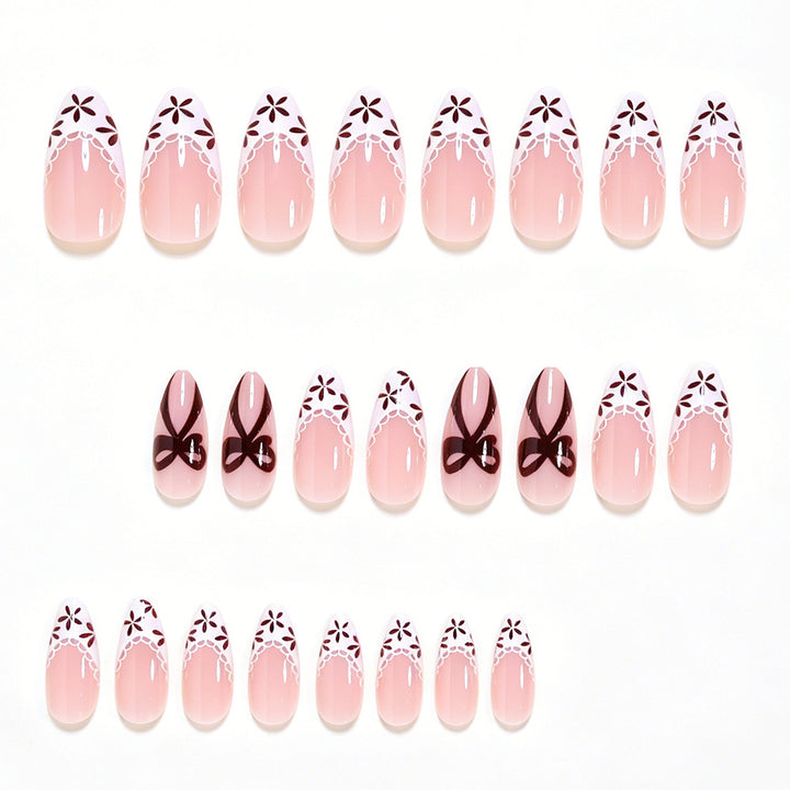 Elegante florale Akzent Press-On Nail Art Karnz