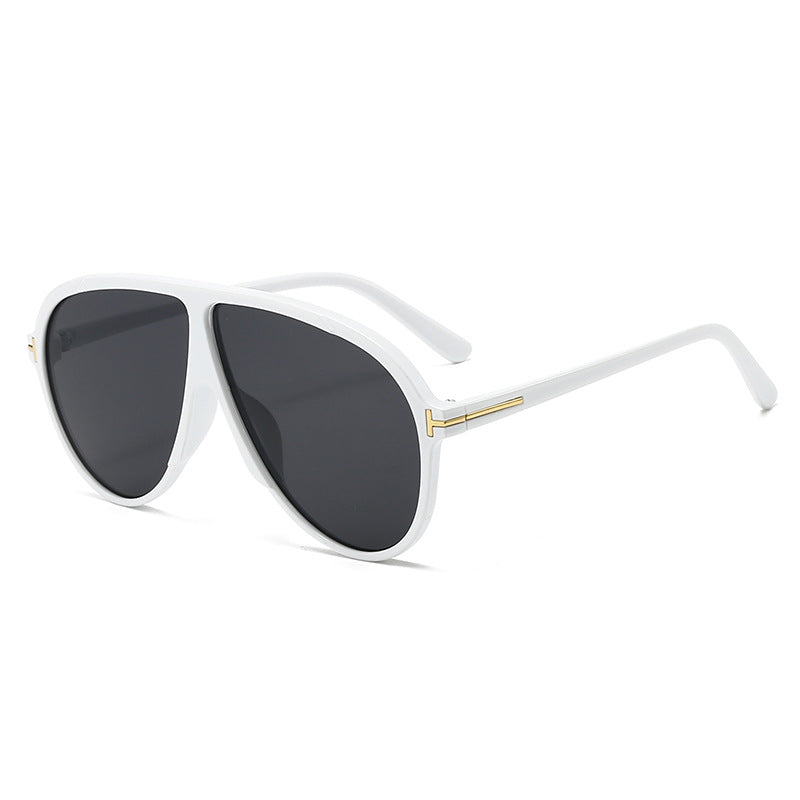 Damen große Sonnenbrille mit modernem Design und schützenden Gläsern Karnz