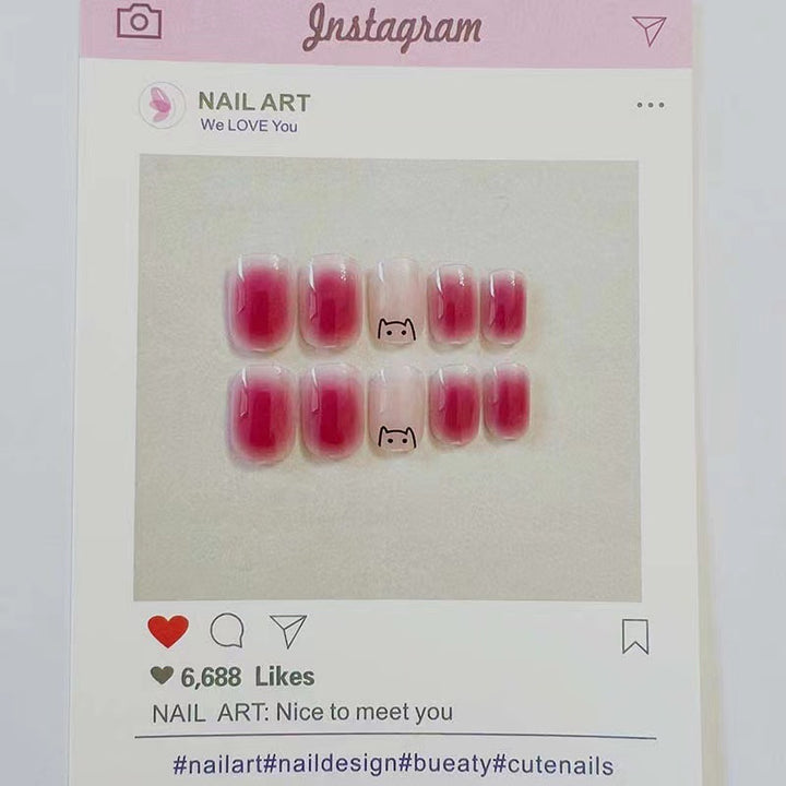 kreative Nageldisplay Karnz