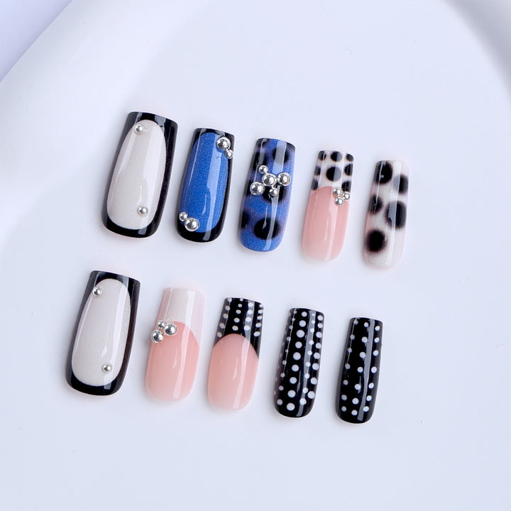 Kreative Nagelset mit 3D-Dekoration Karnz