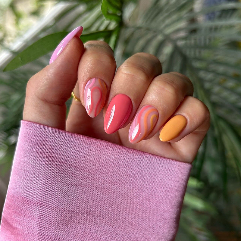 Künstlerisches Gel Press-On Nagelset Karnz
