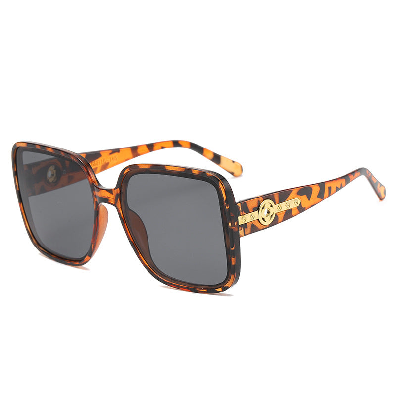 Damen modische quadratische Sonnenbrille mit luxuriösen Details Karnz