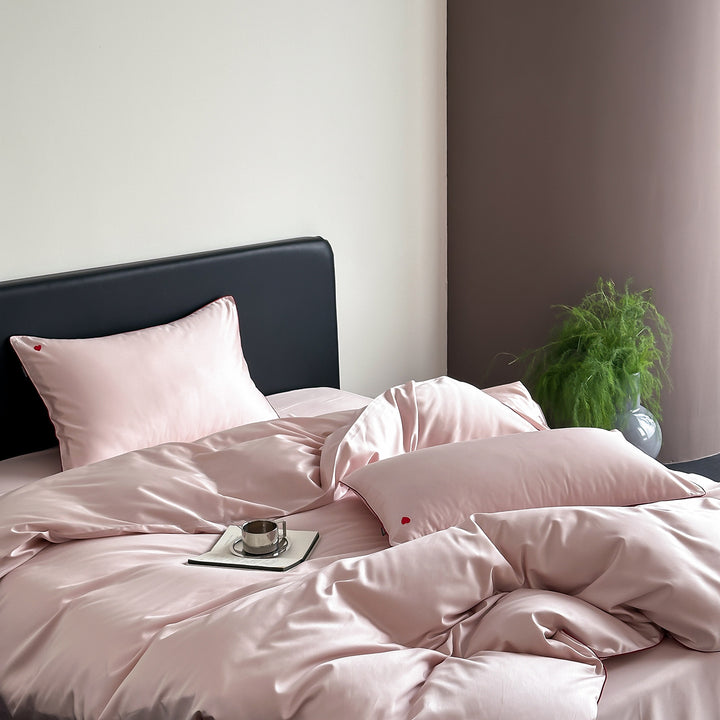 Luxus Satin Bettbezug Set mit kontrastierenden gepipten Kissenbezügen