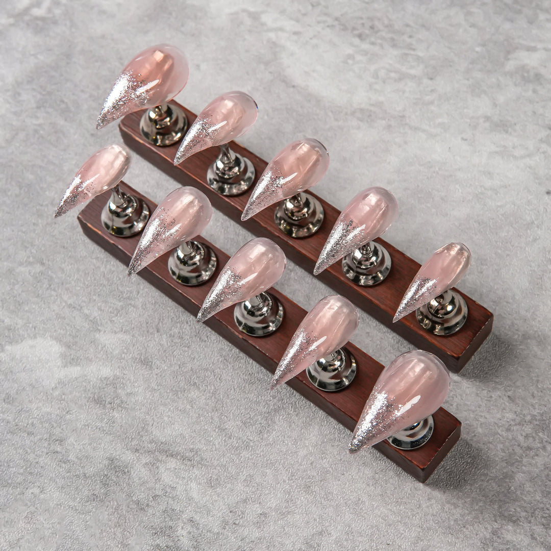 Stiletto Press-On Nagelverstärkungen mit Edelsteinakzenten