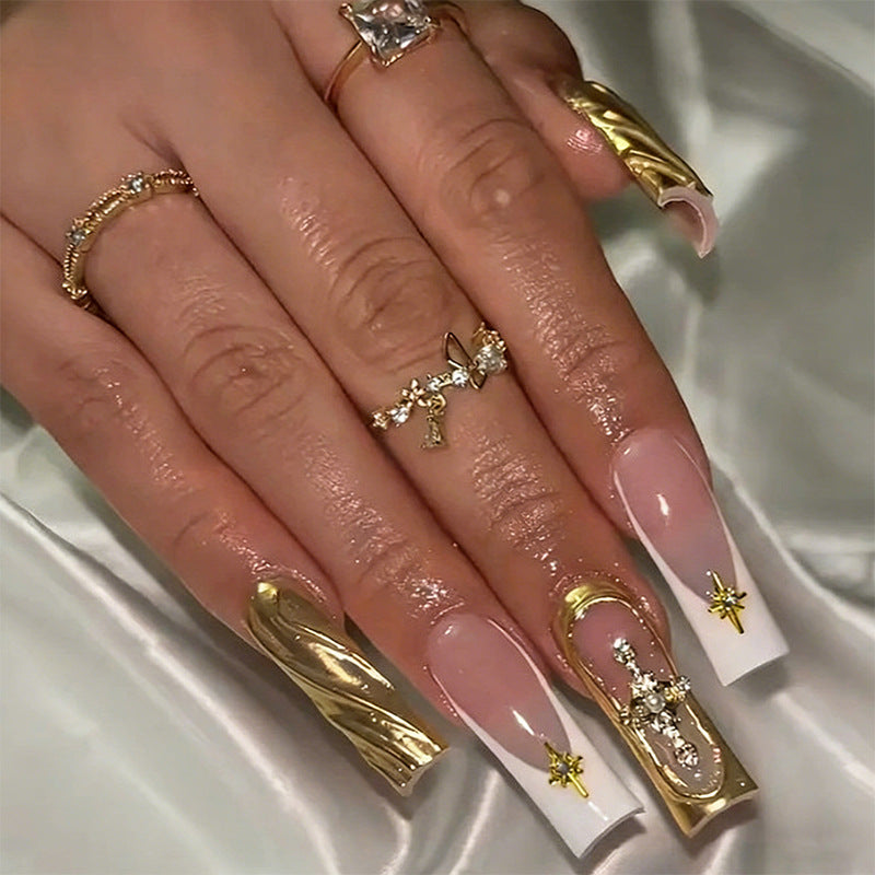 Glamouröses Kunstnagel-Set Karnz