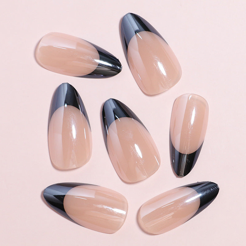 Elegantes French Tip Press-On Nail Art Set Karnz