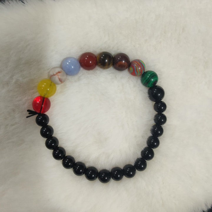 Bunte Armband mit Natursteinen Karnz