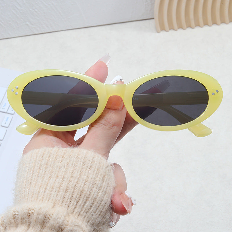 Damen modische Sonnenbrille im eleganten Ovaldesign Karnz