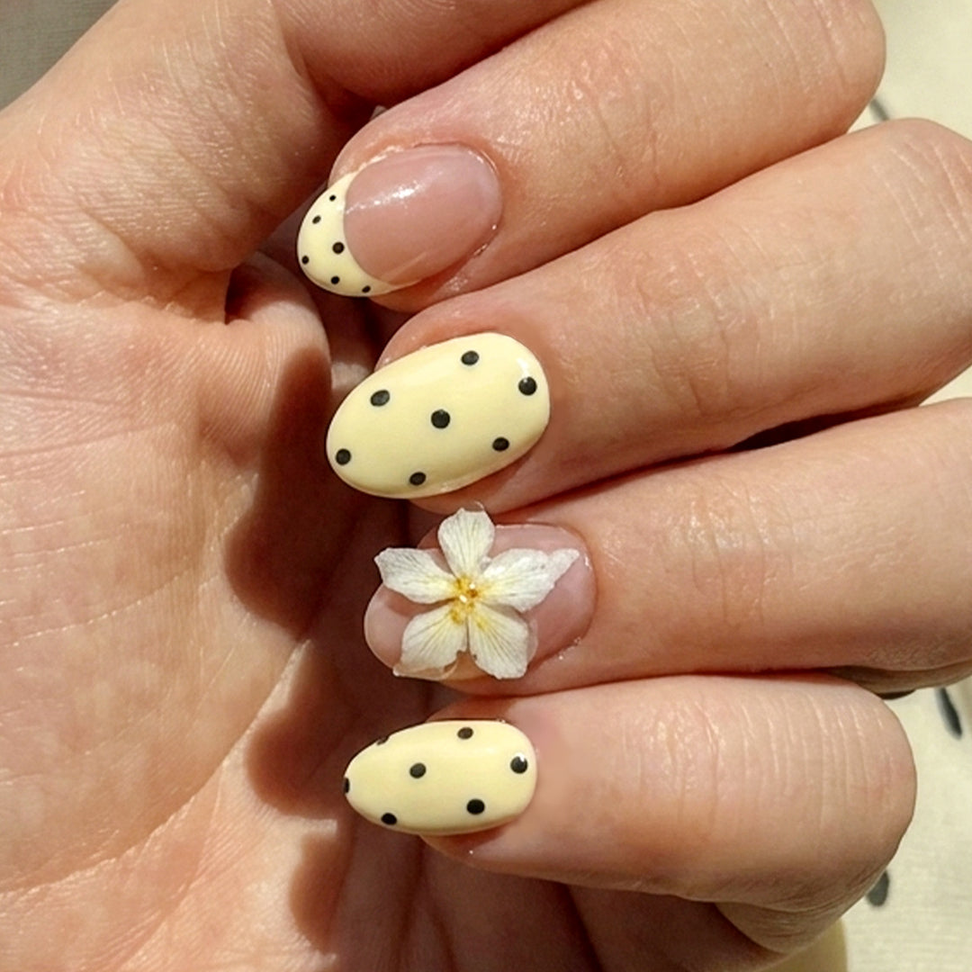 Künstlerisches Press-On-Nagelset