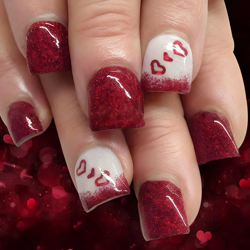 Glitzerndes herzen-tema press-on nagelset Karnz