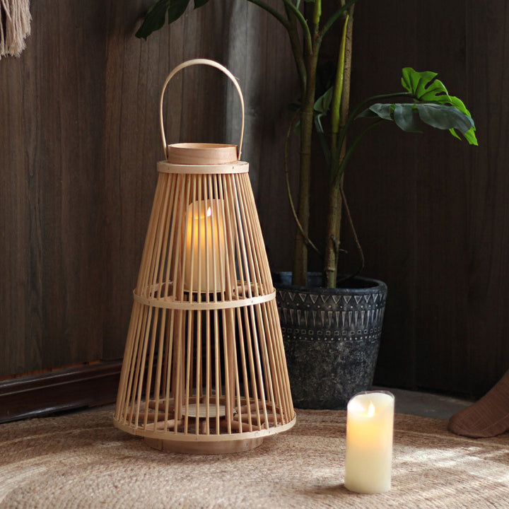 Stilvolle Rattan-Laterne Karnz