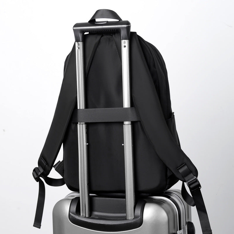 Vielseitiger leichter Laptop-Rucksack Karnz