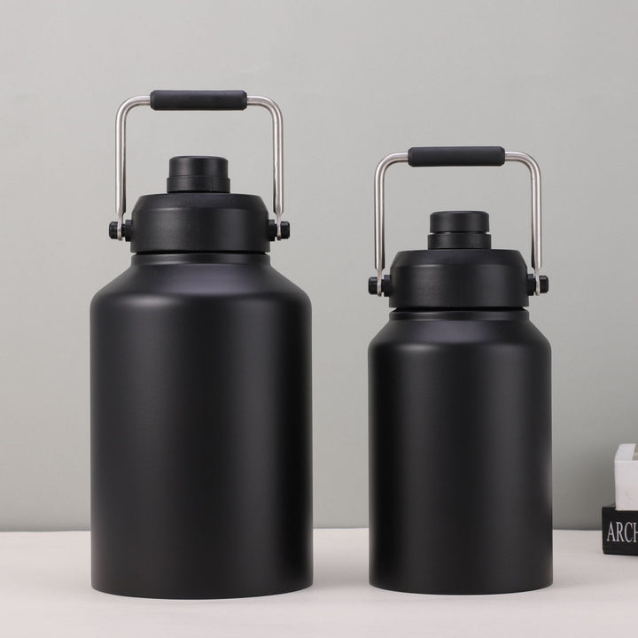 Isolierte Wasserflasche Karnz